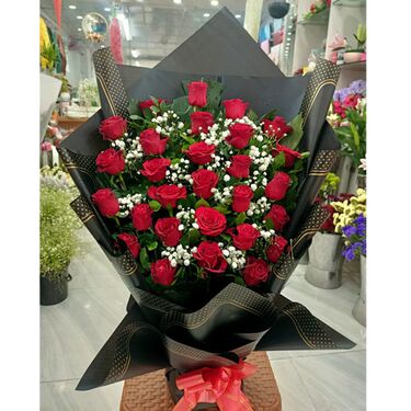 18 Red Roses Bouquet in Dhaka